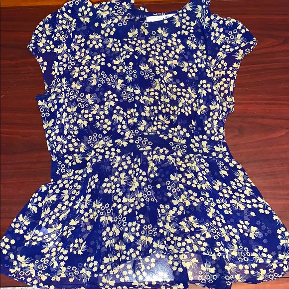 blouse - Picture 1 of 1